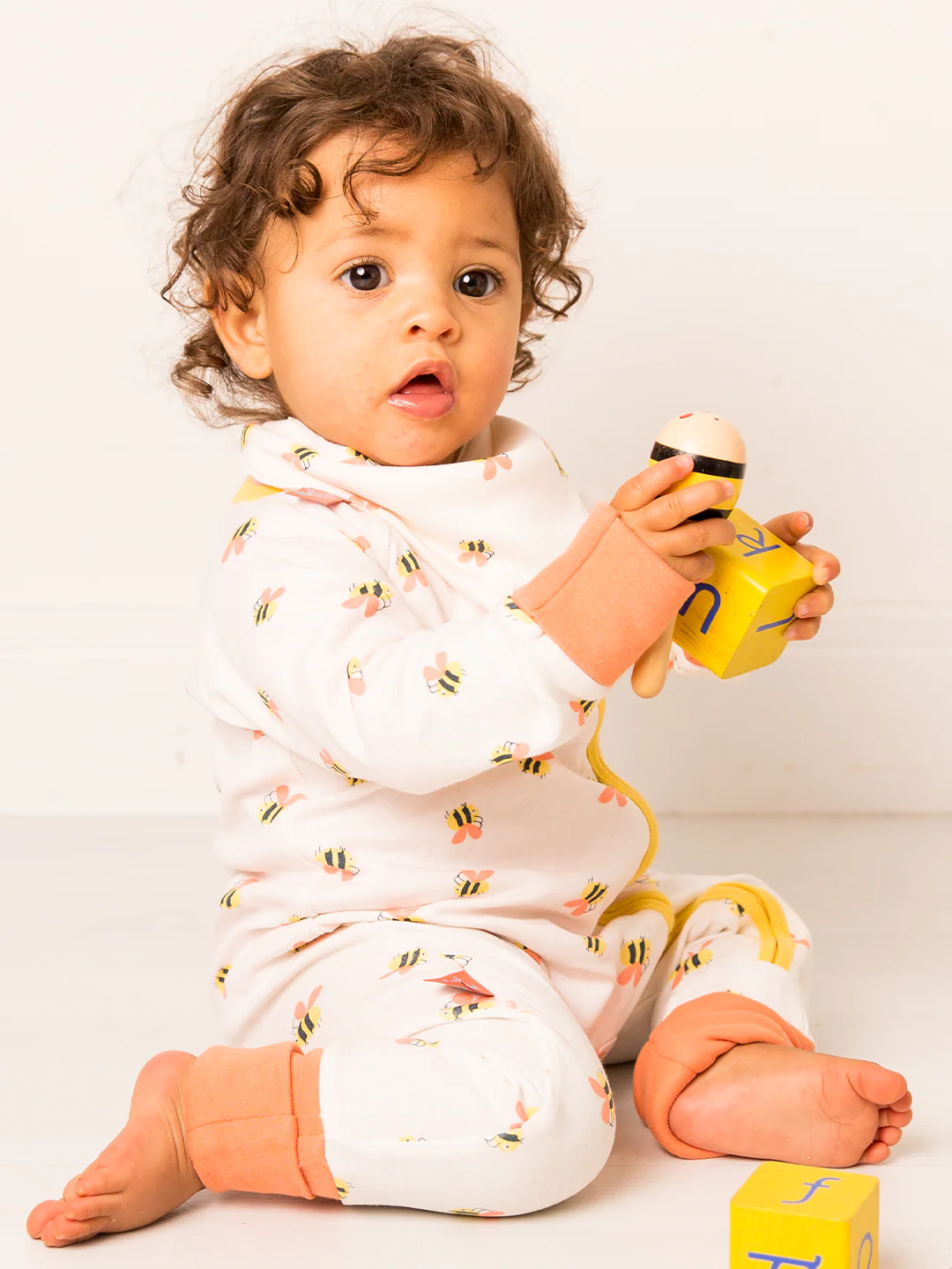 Honey Bee Romper & Bib Gift Box Set - Image 5